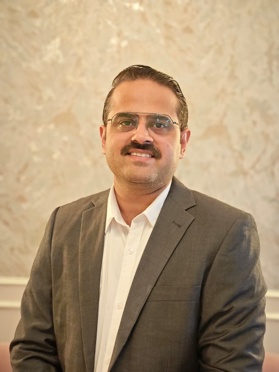 Dr Sanket Jheetay